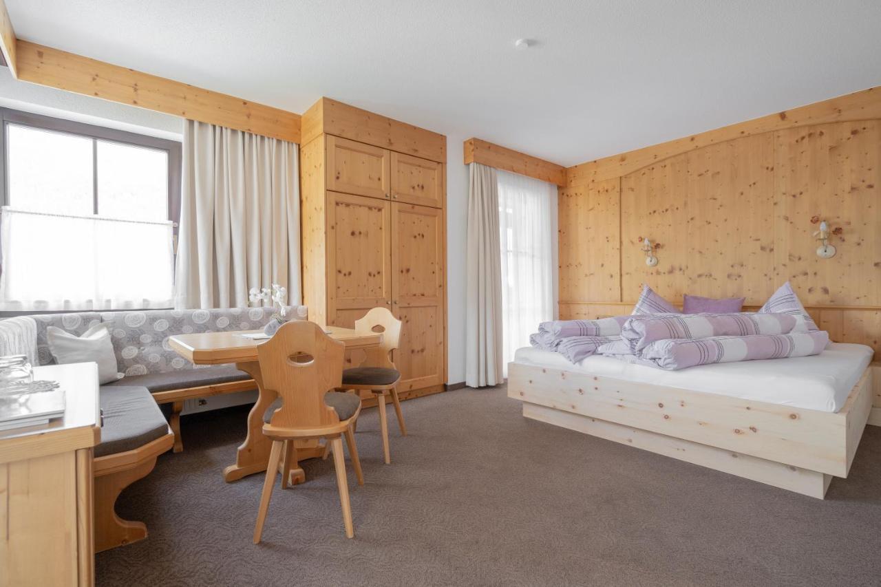 Hotel Felsenstueberl Sölden Kültér fotó